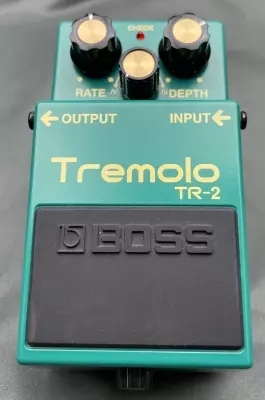 BOSS - TR-2 Tremolo pedal